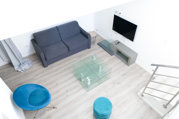 TV