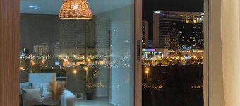 Family Apt: 2min TGV & 5min Corniche, AC, Parking