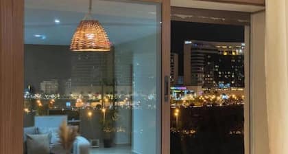 Family Apt: 2min TGV & 5min Corniche, AC, Parking