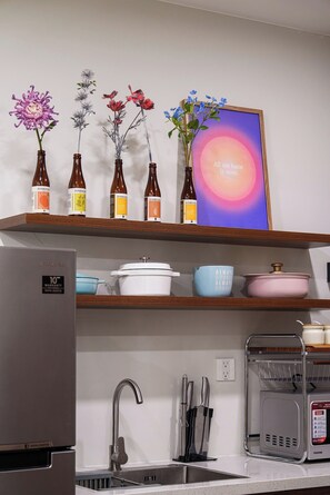 コーヒー / ティーメーカー、電気ポット、炊飯器、ペーパータオル