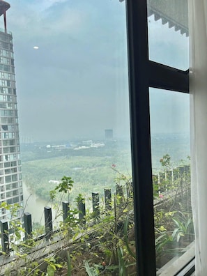 Japanese-style Apartment, 2 Bedrooms | Premium bedding, memory foam beds, individually decorated - Swanlake Ecopark - Calm Homestay (Van Giang)