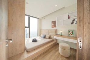 Luxury Apartment, 2 Bedrooms, Kitchen, Lake View | Premium bedding, memory foam beds, individually decorated - Swanlake Ecopark - Calm Homestay (Van Giang)