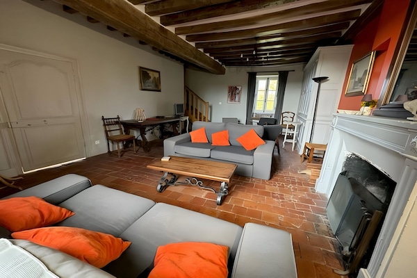 Smart TV y chimenea