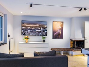 Interior - Waldklang Refugium | T-football | Smarthome | Sauna (from fall) | fenced | 14 people (Alpirsbach)