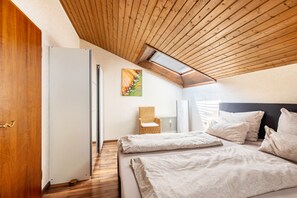 2 Schlafzimmer, Bügeleisen/Bügelbrett, kostenloses WLAN, Bettwäsche