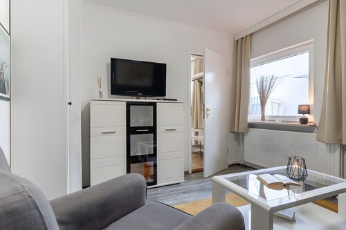 Bungalow 'Leona' mit Privatterrasse, Gemeinschaftsgarten und Wi-Fi