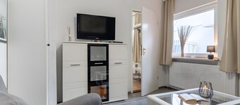 Bungalow 'Leona' with Private Terrace, Shared Garden and Wi-Fi