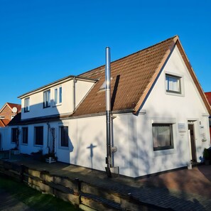 Exterior - Apartment 'Leeven', Shared Terrace and Wi-Fi (Büsum)