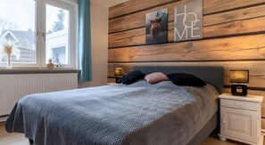 1 bedroom, iron/ironing board, free WiFi