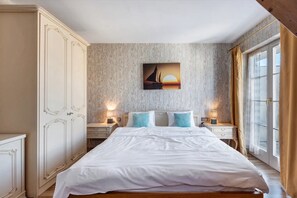 1 bedroom, free WiFi, bed sheets
