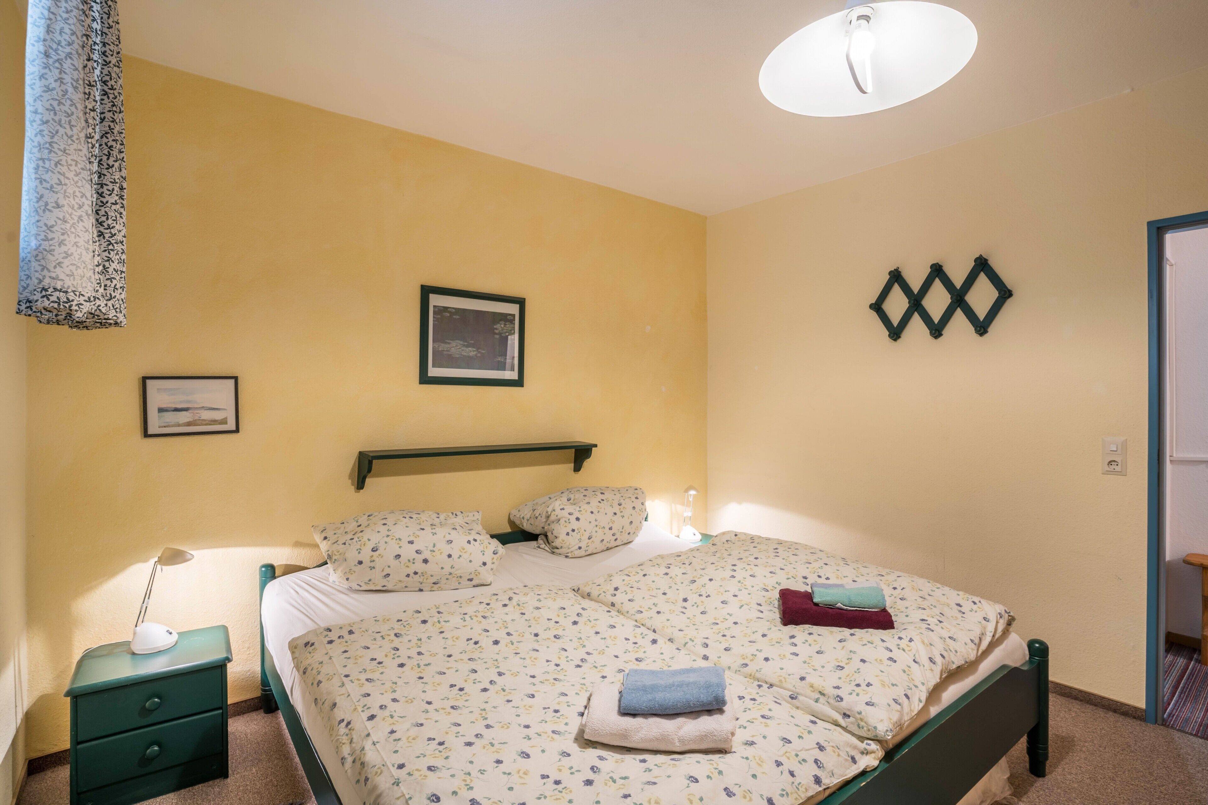 2 habitaciones, tabla de planchar con plancha y wifi gratis 