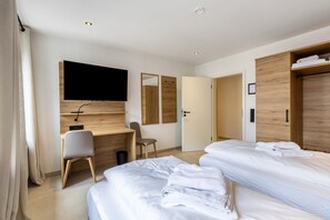 3 habitaciones, tabla de planchar con plancha y wifi gratis 