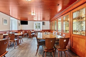 Dining - Room 'Duett' with Mountain View, Shared Terrace and Wi-Fi (Elbenschwand)