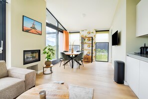 TV connectée, cheminée