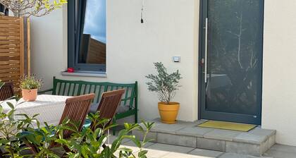Apartment 'Albnest' with Private Terrace and Wi-Fi