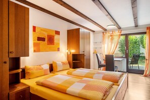 1 dormitorio, tabla de planchar con plancha, wifi gratis y ropa de cama