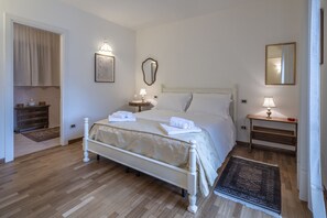 2 habitaciones, cuna de viaje y wifi gratis 