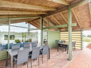 Rumah Klasik, 4 kamar tidur | Tempat makan outdoor