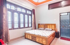 4 bedrooms - Experience Himachal at Ram Home Stay – Comfort & Culture in Nature’s Embrace (Joginder Nagar)
