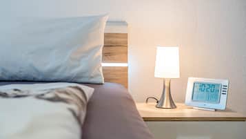 1 bedroom, iron/ironing board, WiFi (free), bed sheets