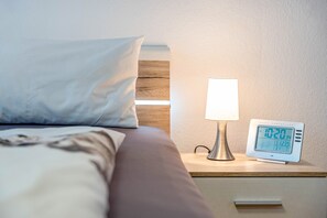 1 chambre, fer et planche à repasser, Wi-Fi gratuit, draps fournis