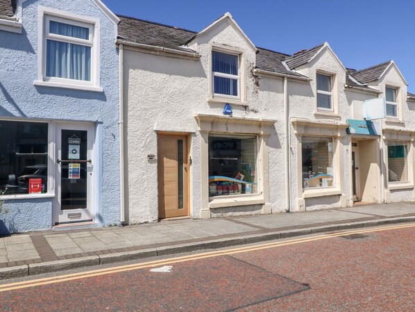 Exterior - Medical Hall (Cemaes Bay)