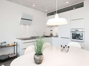 Premium Apartment, 2 Bedrooms | Interior