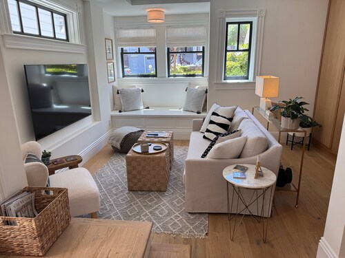 Brand new 1-bedroom & den condo in Pac Heights, San Francisco with WiFi, AC