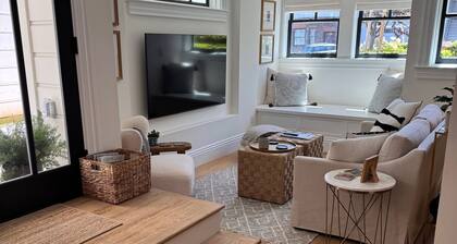 Brand new 1-bedroom & den condo in Pac Heights, San Francisco with WiFi, AC