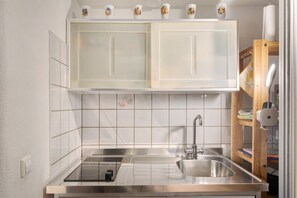 Fridge, microwave, stovetop, coffee/tea maker - Apartment 'Riesterer' with Wi-Fi (Freiburg)