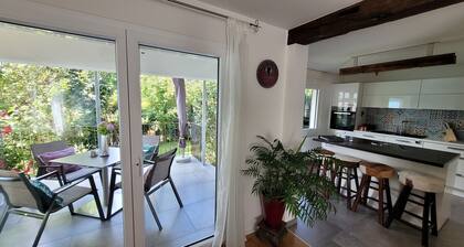 Appartement "Schwarzwald-Traum" avec vue sur les montagnes, terrasse privée et Wi-Fi