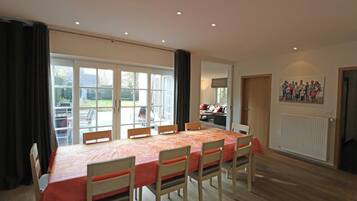 Dineren