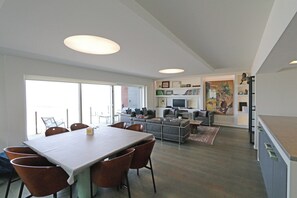 Interior - Apartment in Het Zoute with Sea Views (KNOKKE)