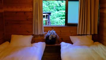 Casa de campo, vistas a la montaña, junto a la montaña | Ropa de cama hipoalergénica, cortinas opacas, sistema de insonorización