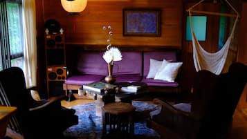 Casa de campo, vistas a la montaña, junto a la montaña | Ropa de cama hipoalergénica, cortinas opacas, sistema de insonorización