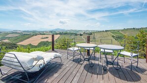 Outdoor dining - Apartment in Ascoli Piceno near Sandy Beach (Ascoli Piceno)