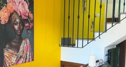 Independent villa with free parking space and close to the subway - Rome