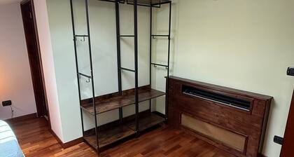 Independent villa with free parking space and close to the subway - Rome