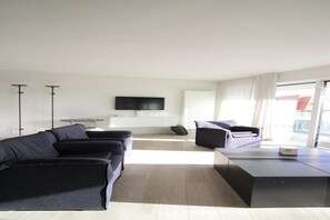 Smart TV - Apartment in Knokke near Driehoeksplein (KNOKKE - HEIST)