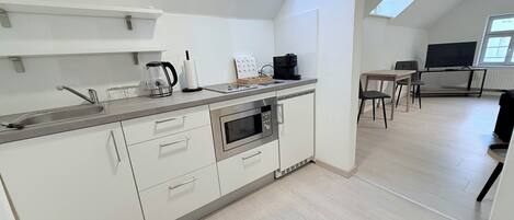 Oven, stovetop