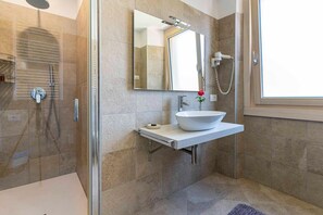 Dusche, Bidet