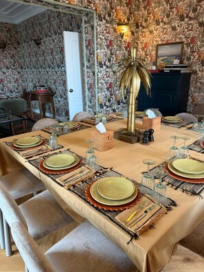 Se sirven desayunos, almuerzos y cenas