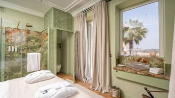 Premium Double Room, 1 Queen Bed, Ocean View | Bathroom | Deep soaking tub, designer toiletries, hair dryer, bathrobes