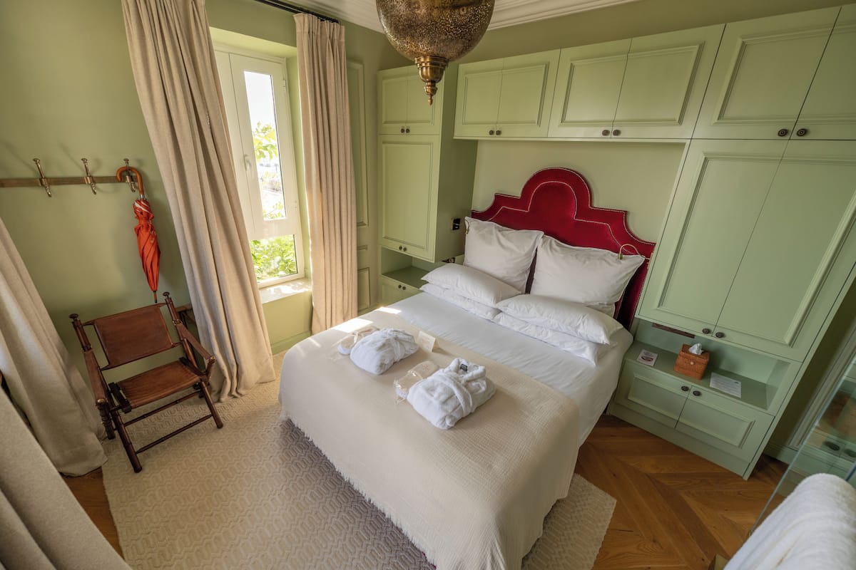 Premium Double Room, 1 Queen Bed, Ocean View | Egyptian cotton sheets, premium bedding, in-room safe, blackout curtains