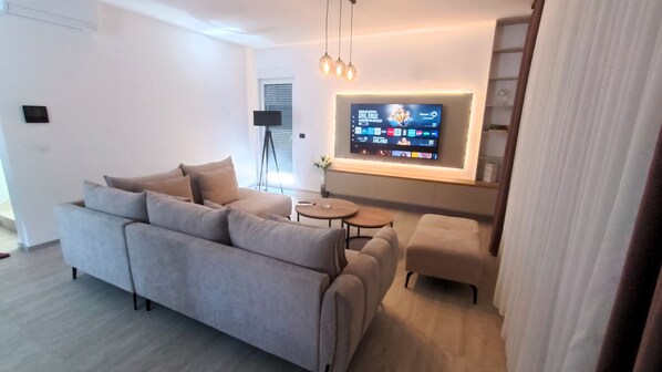 TV
