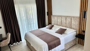 3 chambres, fer et planche à repasser, Wi-Fi gratuit, draps fournis