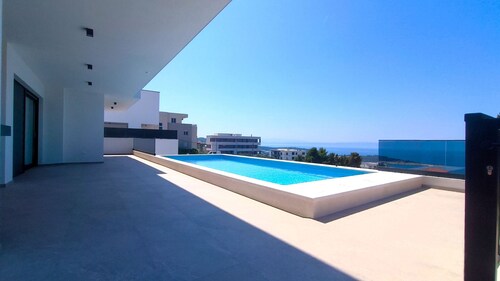 NEW Villa Dado with Pool, sea view