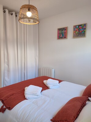 1 bedroom, WiFi, bed sheets