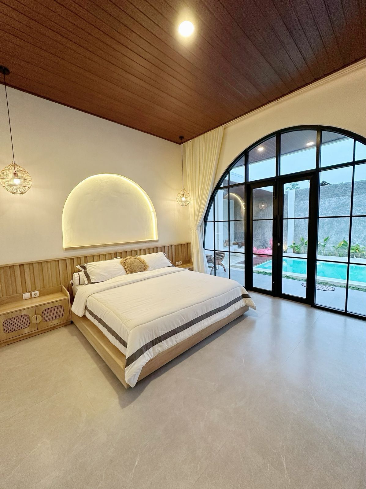 Classic Villa, 2 Bedrooms, Private Pool | Desk, laptop workspace, free WiFi