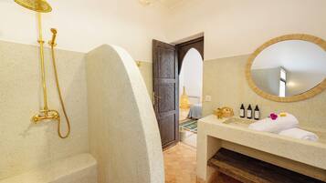 Junior Double Room, Garden View